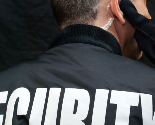 Agent de sécurité privée en formation certifiée
