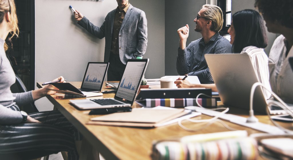 Réunion professionnelle pour la certification QUALIOPI